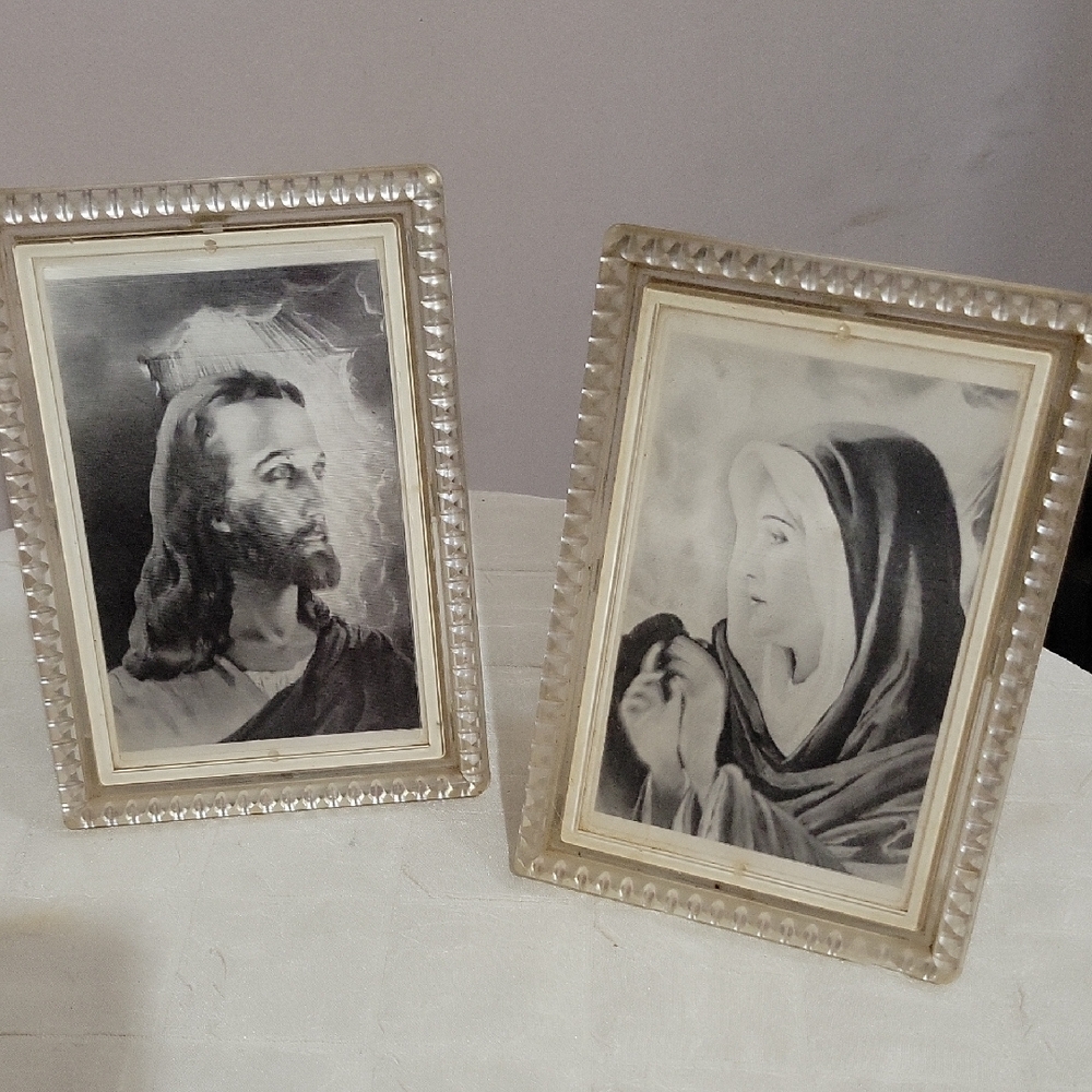 Elegant Pearl Frame Set - Black and White Religious Art 5x7"